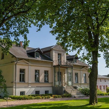 Gutshof Gross Behnkenhagen Apartment Luaran gambar