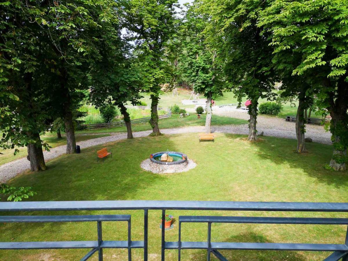 Gutshof Gross Behnkenhagen Apartment Luaran gambar