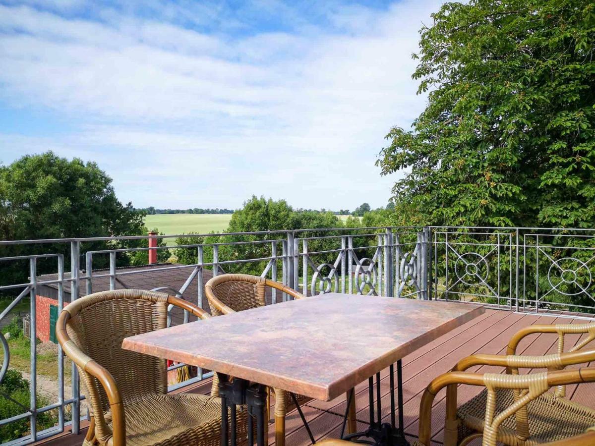 Gutshof Gross Behnkenhagen Apartment Luaran gambar